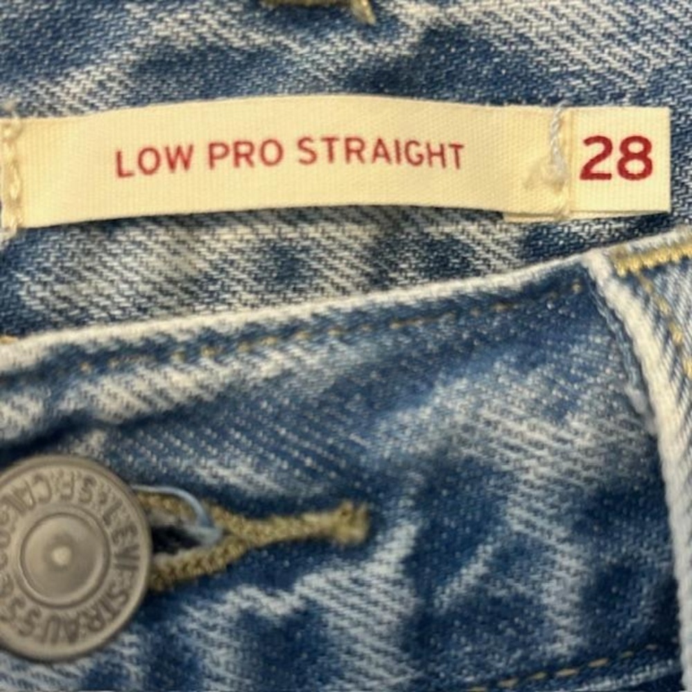 Levis Low Pro Straight Jeans Light Wash Denim Size 28 Womens 30x30 - Picture 4 of 11